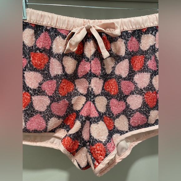 Victoria's Secret Red & Pink Sequin Heart Print Dolphin-Hem Sleep Shorts - XS - Picture 5 of 14